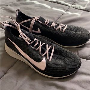 Nike Zoomfly Flyknit